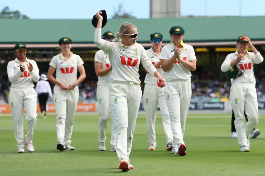 Australia Beat India by 10 Wickets in Healy’s Farewell Test