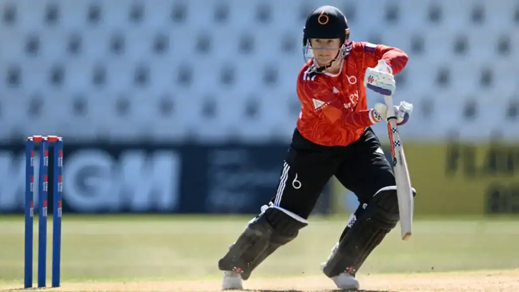 Beaumont 99* Leads Blaze to Win Over Somerset