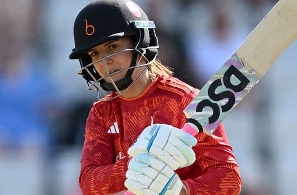 Charli Knott’s Debut Fifty Powers The Blaze Women to Win Over Yorkshire Blaze Women Beat Yorkshire as Knott Hits 57 on Debut