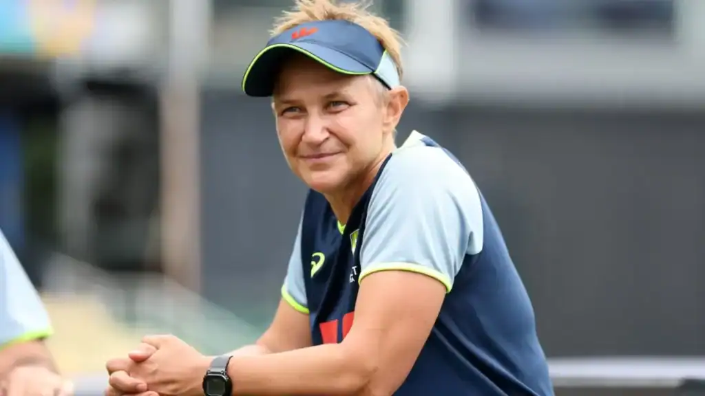 Shelley Nitschke Signs Three-Year Extension as Australia Women’s Coach Shelley Nitschke Extends Australia Coach Deal