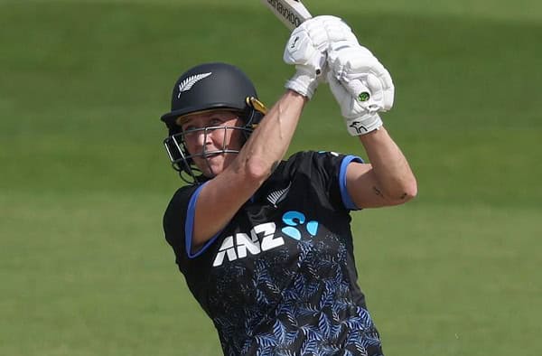 Sophie Devine Rescues New Zealand to Level T20I Series Against England Sophie Devine Leads New Zealand Past England