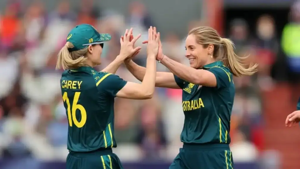Australia Spin Attack Crushes South Africa