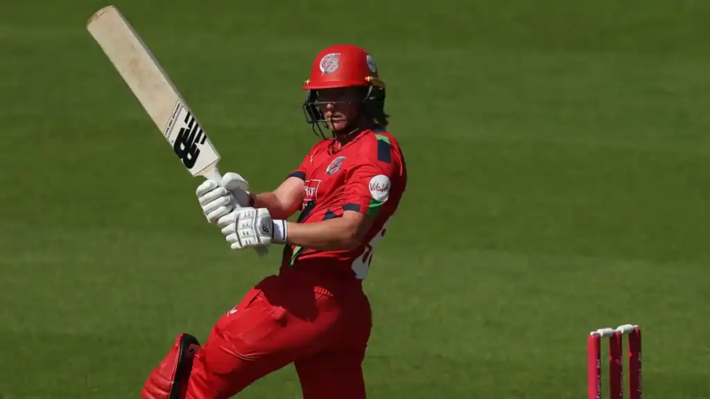 Meg Lanning 75* Leads Lancashire to Win vs Somerset