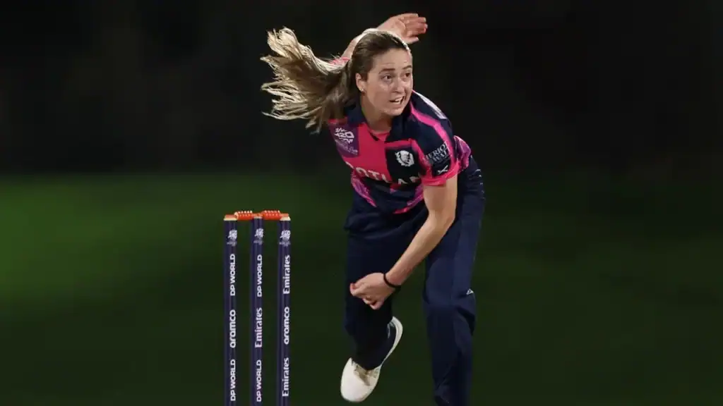 Kathryn Bryce’s 94 and Rachel Slater’s spell guide Scotland to DLS win over Pakistan Kathryn Bryce leads Scotland to DLS win over Pakistan