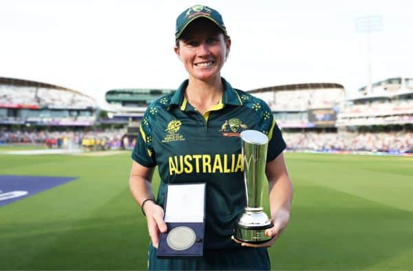 Beth Mooney Creates History with Second Player of the Tournament and Final MVP Double Beth Mooney Makes Women's T20 World Cup History