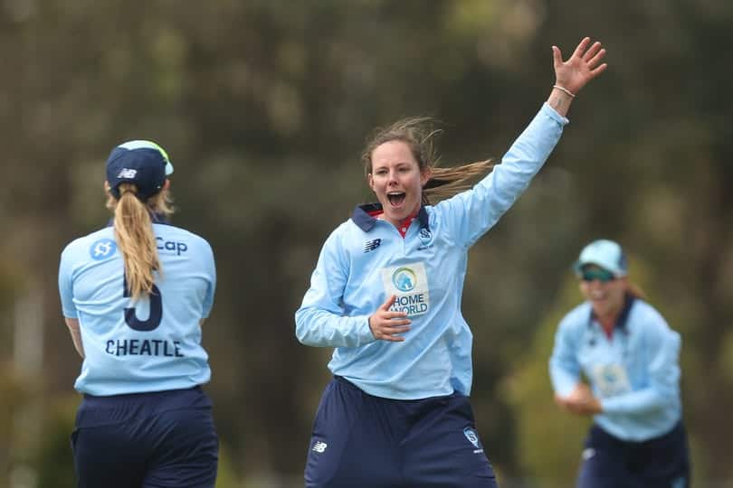 Samantha Bates’ Five-Wicket Haul Powers NSW Breakers to Six-Wicket Victory Over Queensland Fire Samantha Bates Takes Five as NSW Breakers Beat Queensland Fire in WNCL Opener